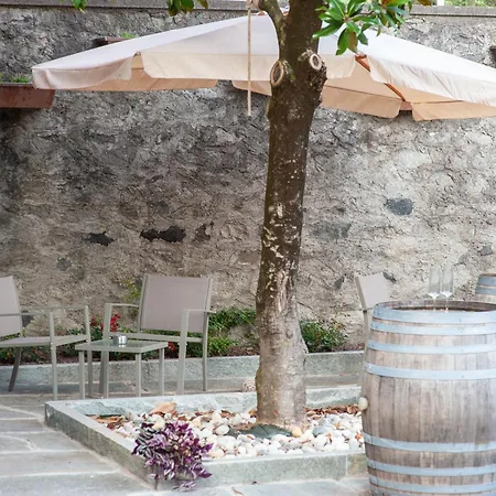 Corte Giorgi 3* برينو